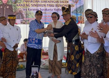 Pakasa dari Berbagai Daerah Hadiri Wilujengan Sekar Wijayakusuma di Teluk Penyu Cilacap
